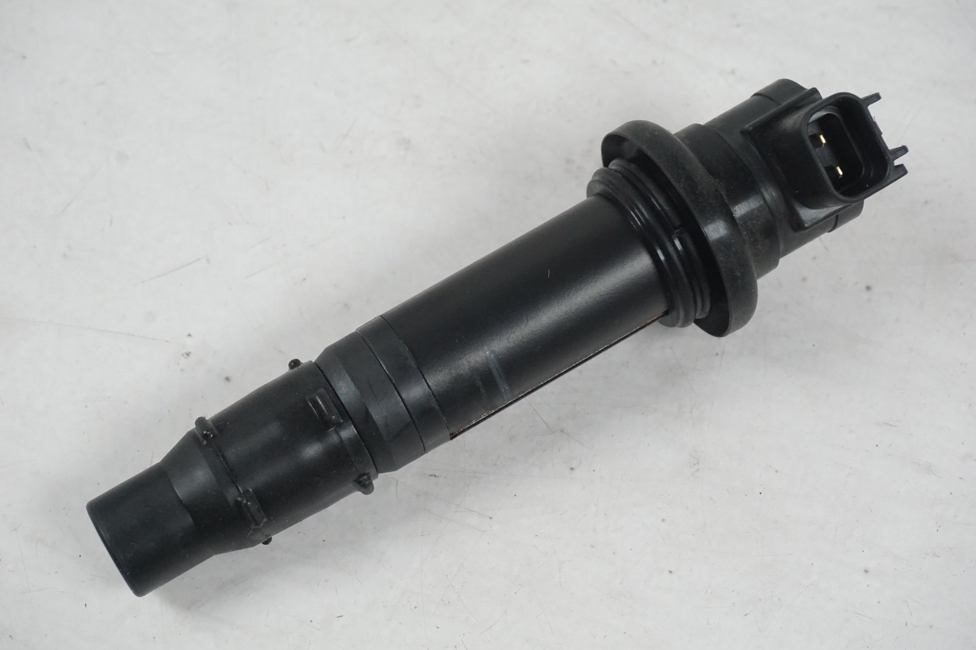 Framsidan på Tändspole från en Yamaha FJR 1300 -2016 motorcykel.