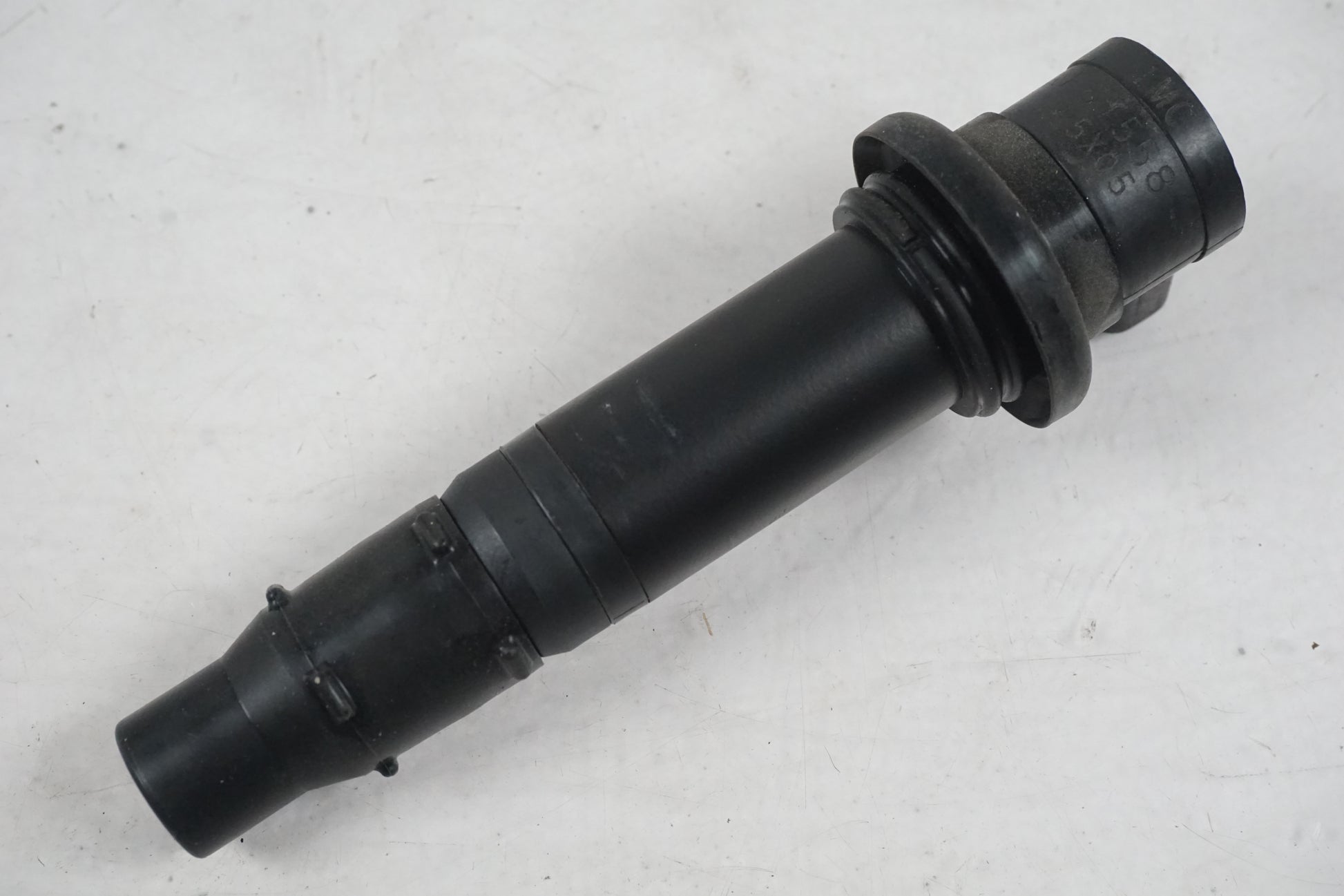 Baksidan på Tändspole från en Yamaha FJR 1300 -2016 motorcykel.