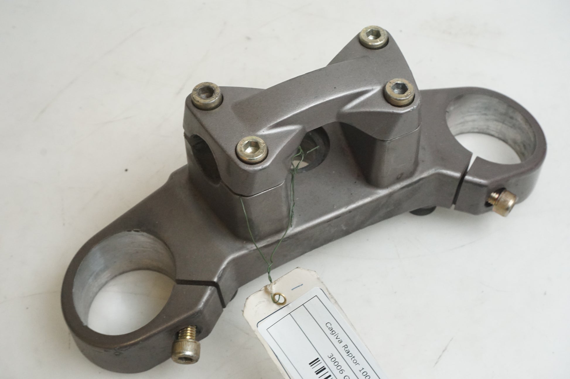 Framsidan på Gaffelkrona från en Cagiva Raptor 1000 -2002 motorcykel.