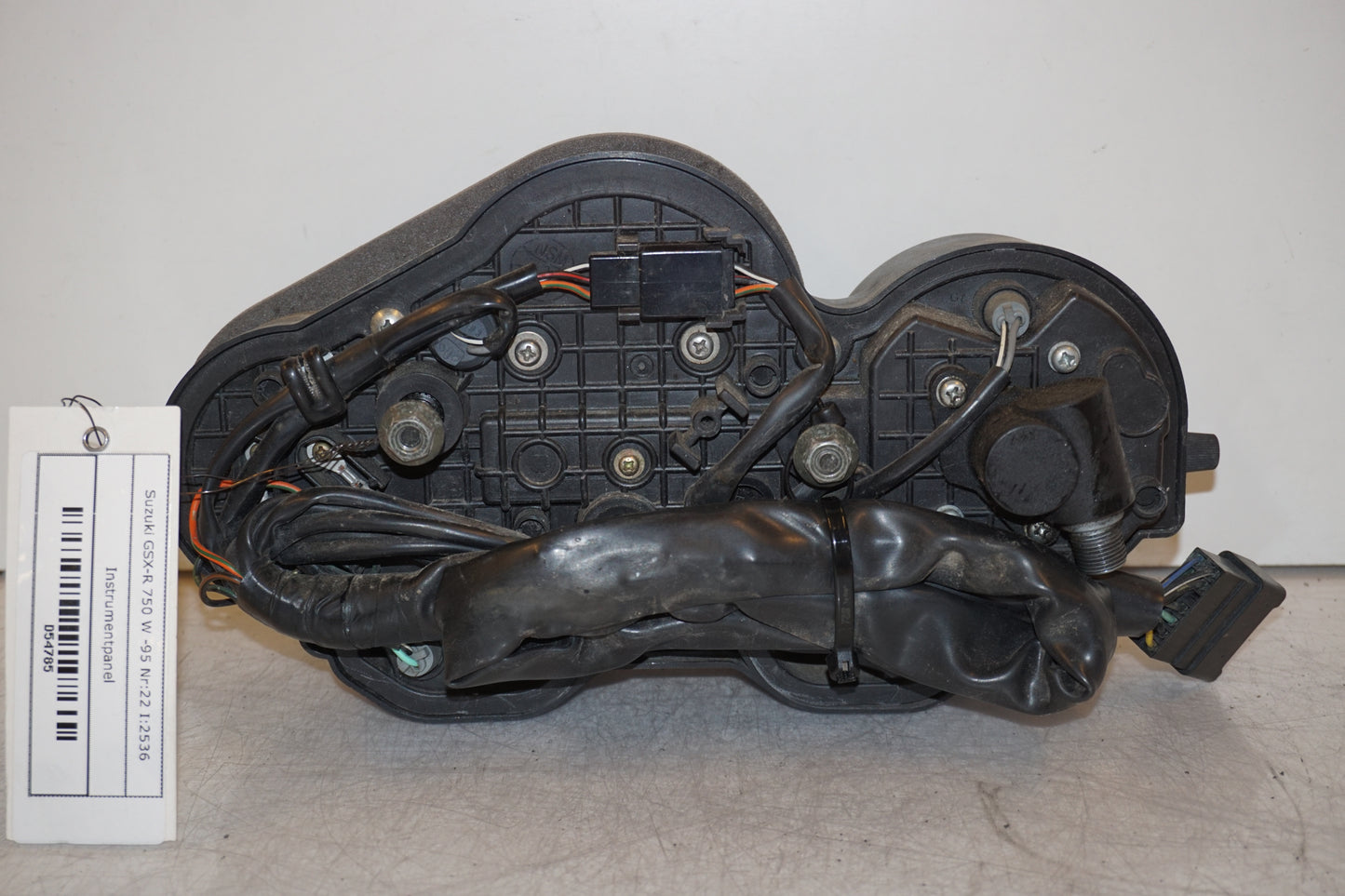 Extrabild2 på Instrumentpanel från en Suzuki GSX-R 750 -1995 motorcykel.