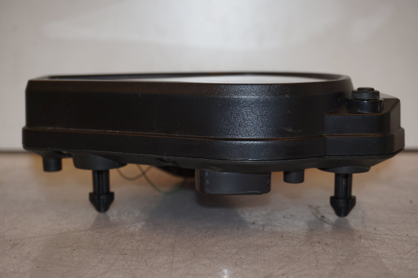 Vänster sida på Instrumentpanel från en Suzuki GSX-R 600 -2001 motorcykel.