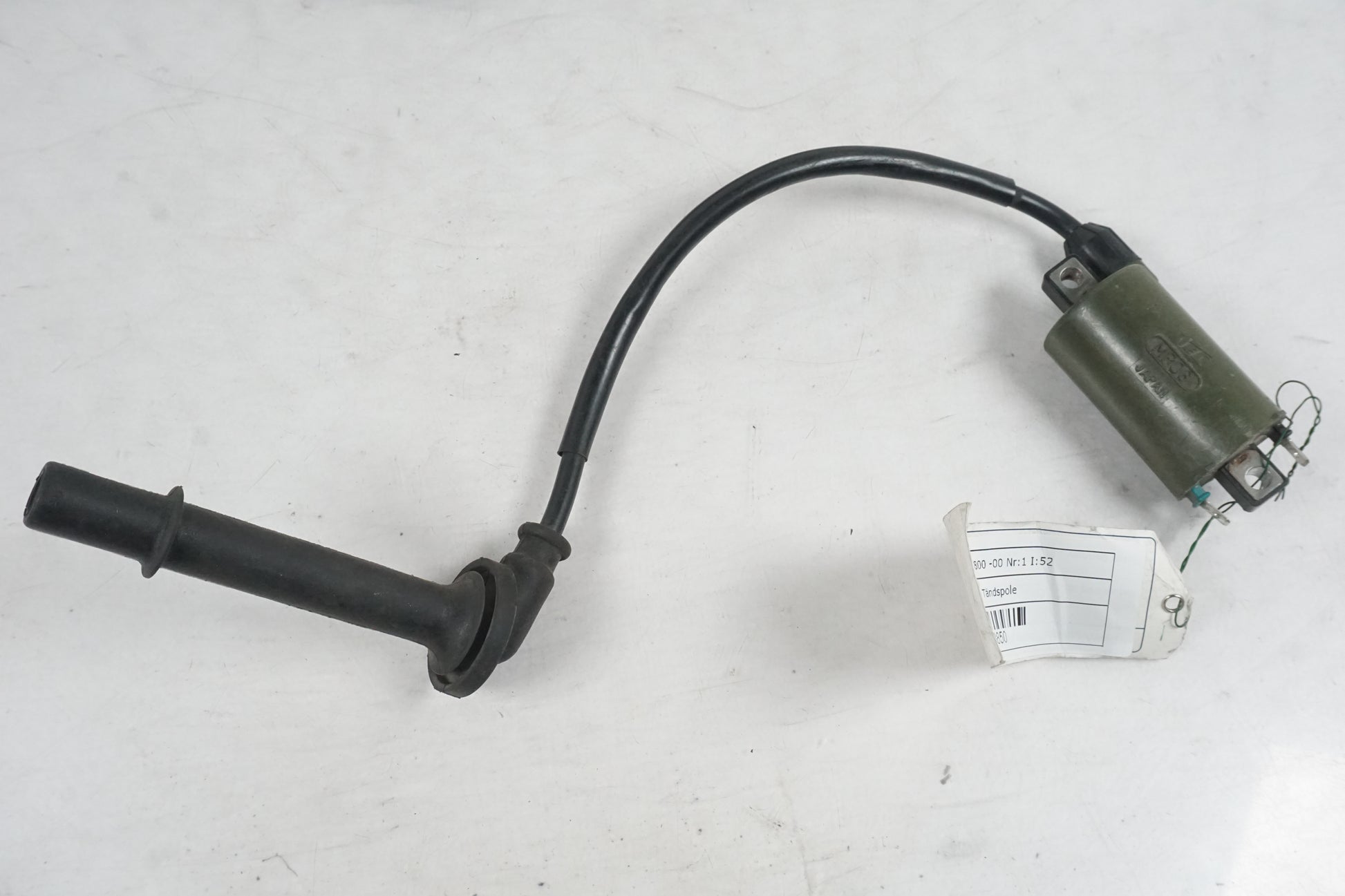 Framsidan på Tändspole från en Honda VFR 800 -2000 motorcykel.