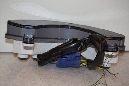 Baksidan på Varningslampor från en Suzuki RF 900 R -1998 motorcykel.