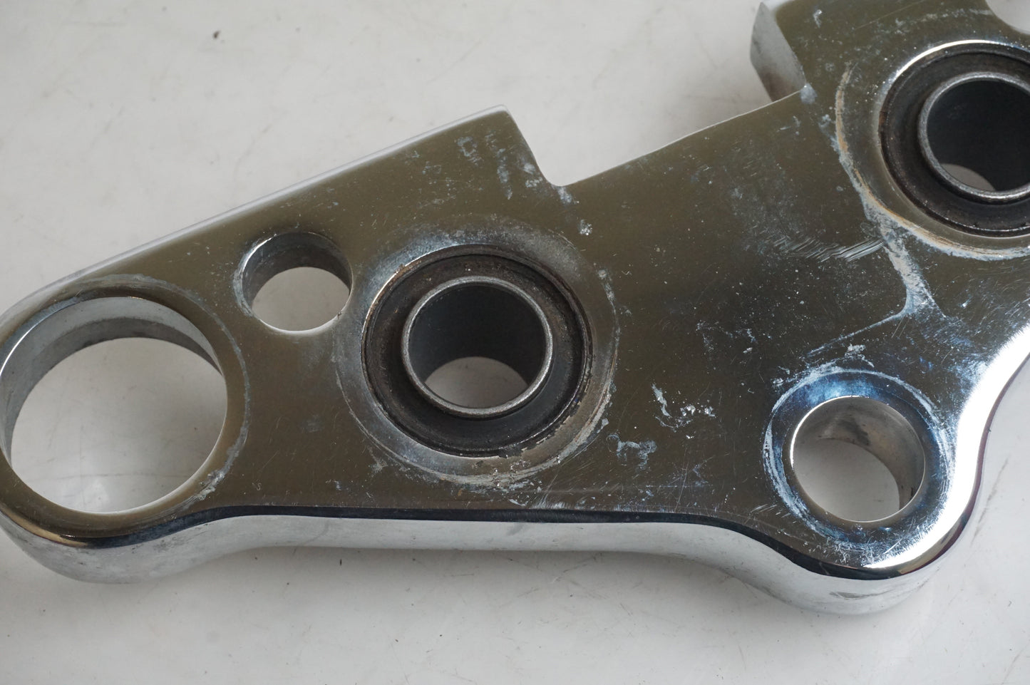 Baksidan på Gaffelkrona från en Suzuki VS 1400 -1998 motorcykel.