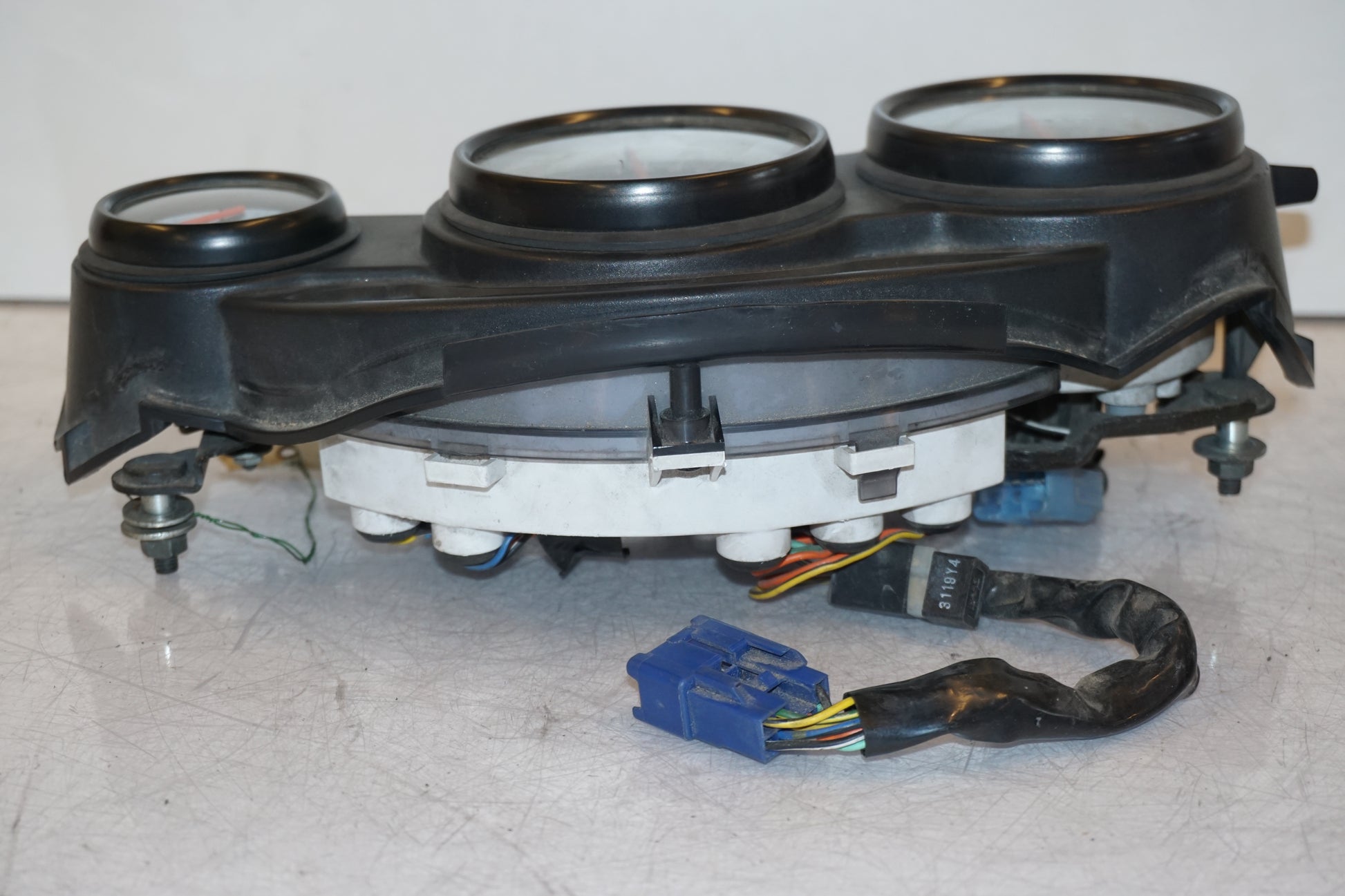 Höger sida på Instrumentpanel från en Suzuki RF 600 R -1993 motorcykel.