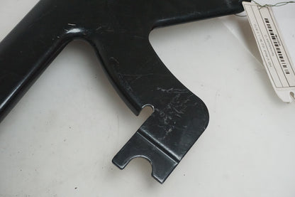 Snett uppifrån på Remskydd från en H-D V-Rod 1130 -2002 motorcykel.