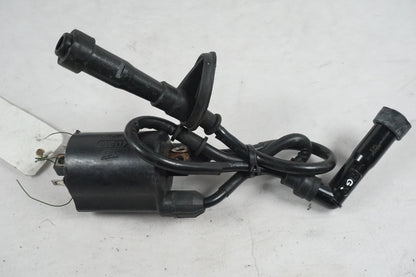 Baksidan på Tändspole från en Honda VT 600 C -1994 motorcykel.