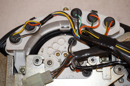 Extrabild2 på Instrumentpanel från en Suzuki RF 600 R -1996 motorcykel.