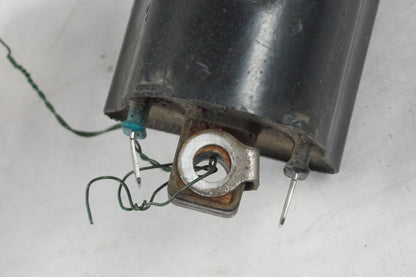 Höger sida på Tändspole från en Honda CB 750 SF -1993 motorcykel.