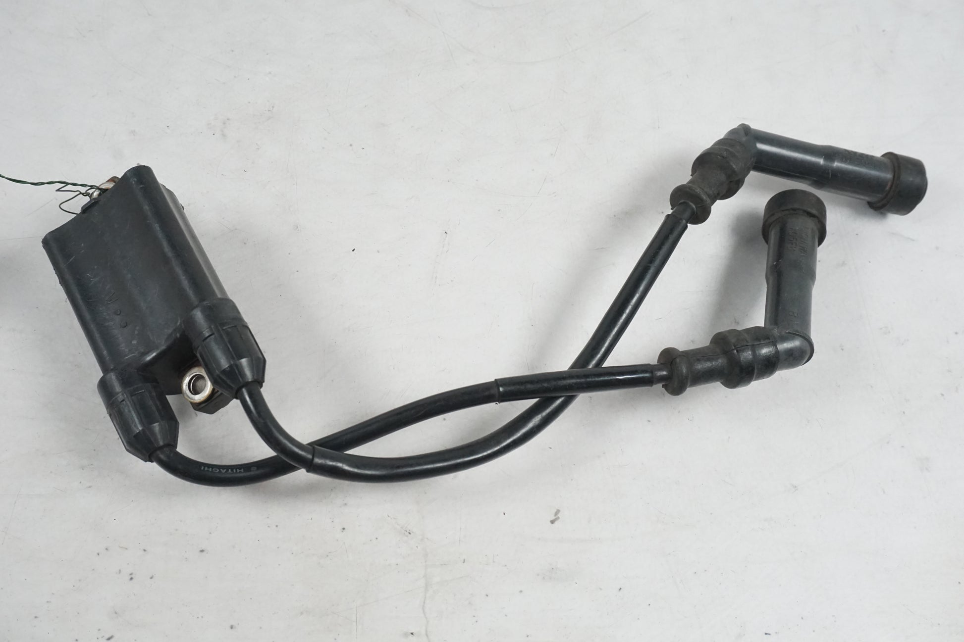 Vänster sida på Tändspole från en Honda CB 750 SF -1993 motorcykel.