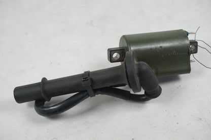 Framsidan på Tändspole från en Honda VFR 800 -1999 motorcykel.