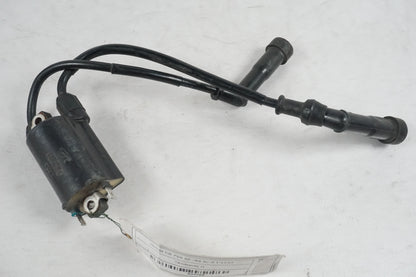 Framsidan på Tändspole från en Honda CB 750 SF -1999 motorcykel.