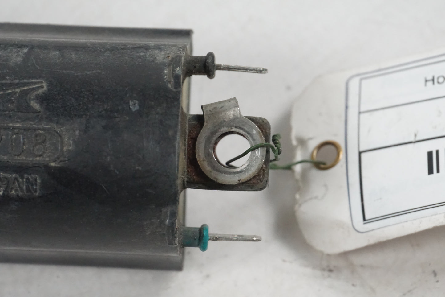 Höger sida på Tändspole från en Honda CB 750 SF -1999 motorcykel.