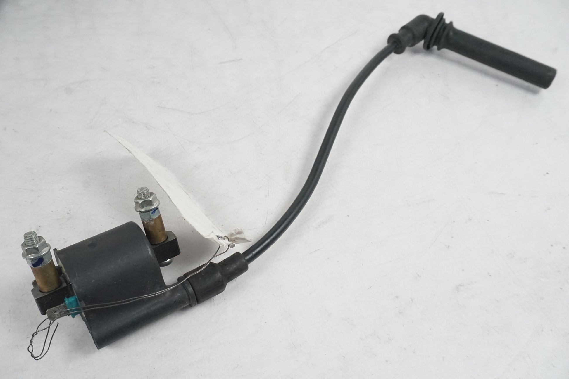 Höger sida på Tändspole från en Kawasaki VN 900 -2007 motorcykel.