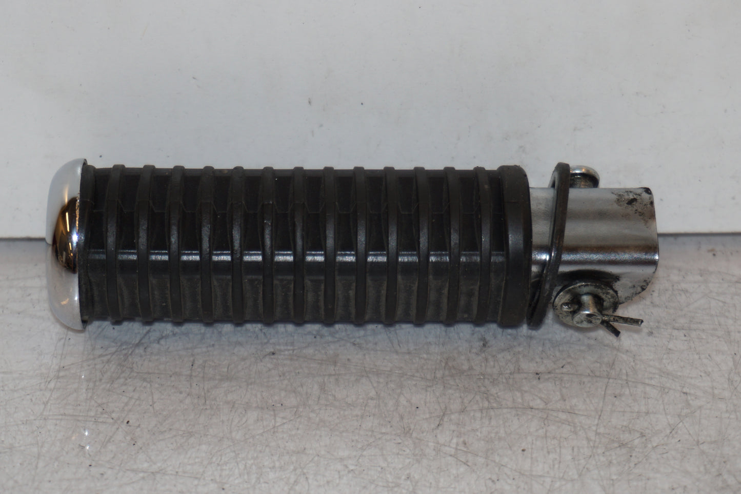 Framsidan på Fotpinne från en Honda VT 750 -2008 motorcykel.