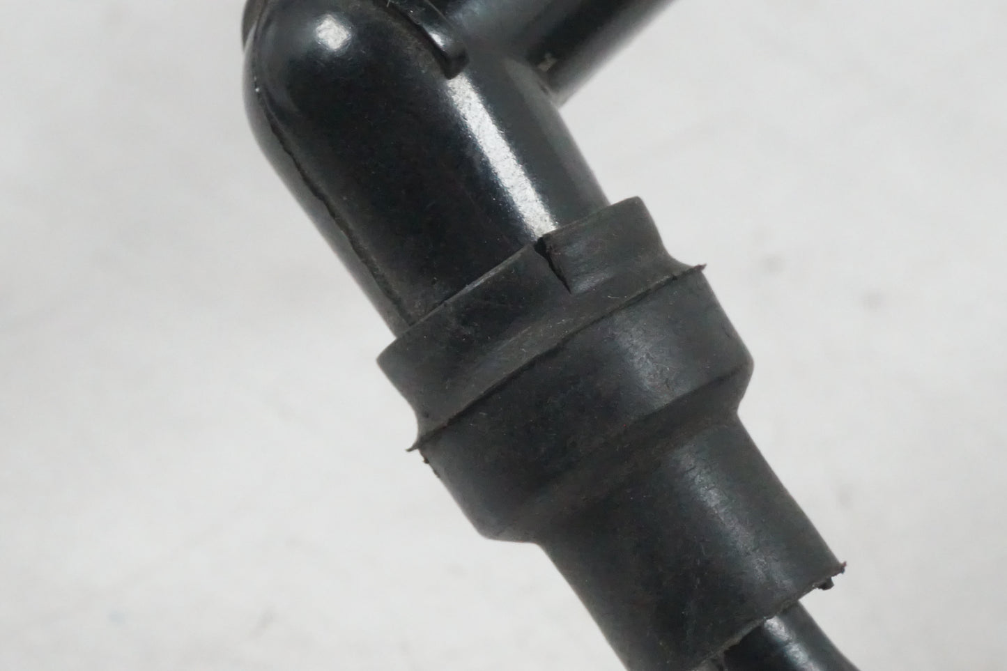 Baksidan på Tändspole från en Kawasaki GPZ 500 -1991 motorcykel.