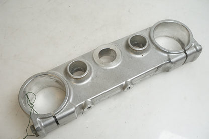 Framsidan på Gaffelkrona från en Suzuki DRZ 400 -2006 motorcykel.