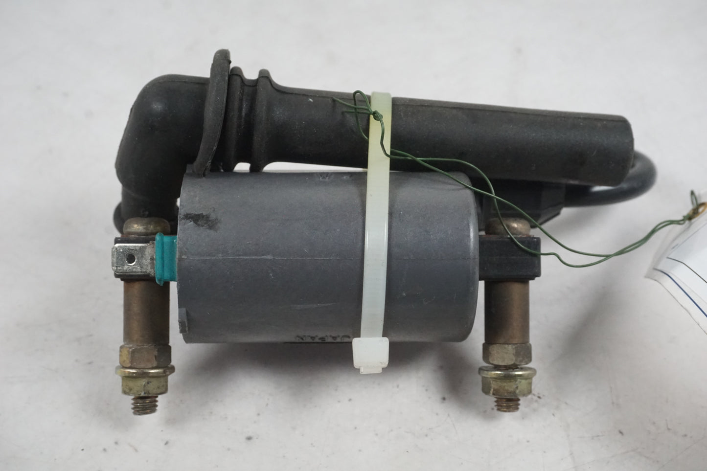 Framsidan på Tändspole från en Kawasaki VN 800 -1998 motorcykel.