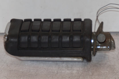 Baksidan på Fotpinne från en Honda VF 750 C -1983 motorcykel.