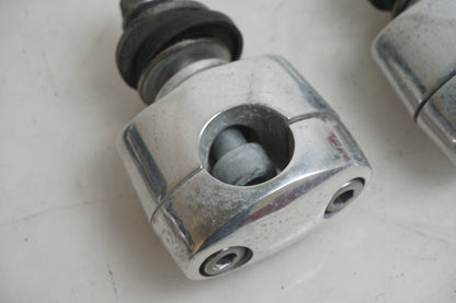 Baksidan på Styrfäste från en Triumph Rocket III -2011 motorcykel.