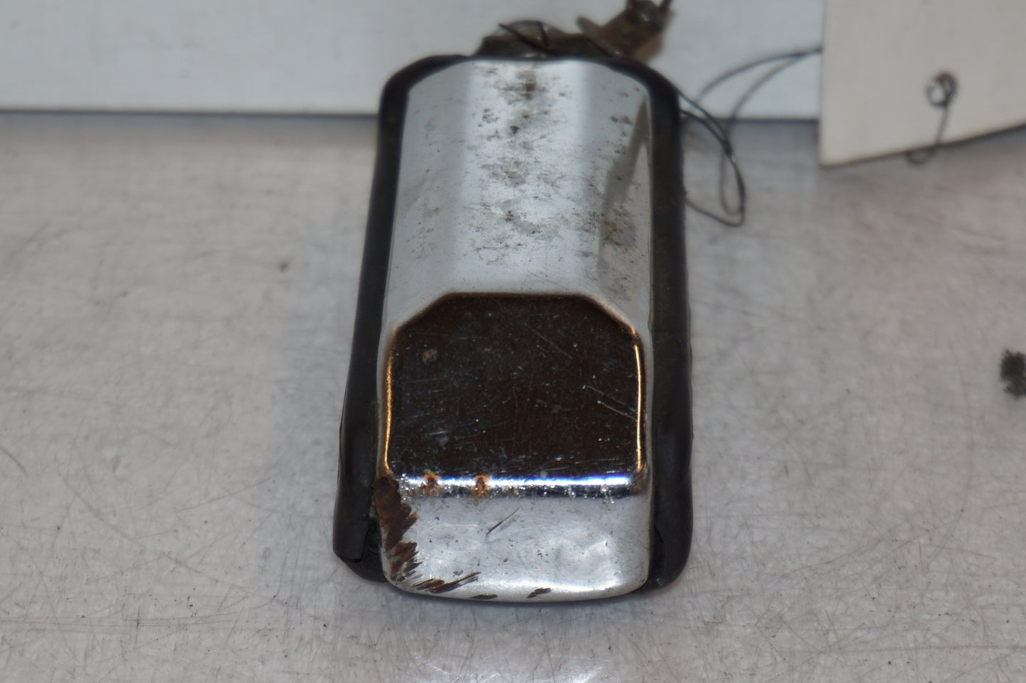 Vänster sida på Fotpinne från en Honda VF 750 C -1983 motorcykel.