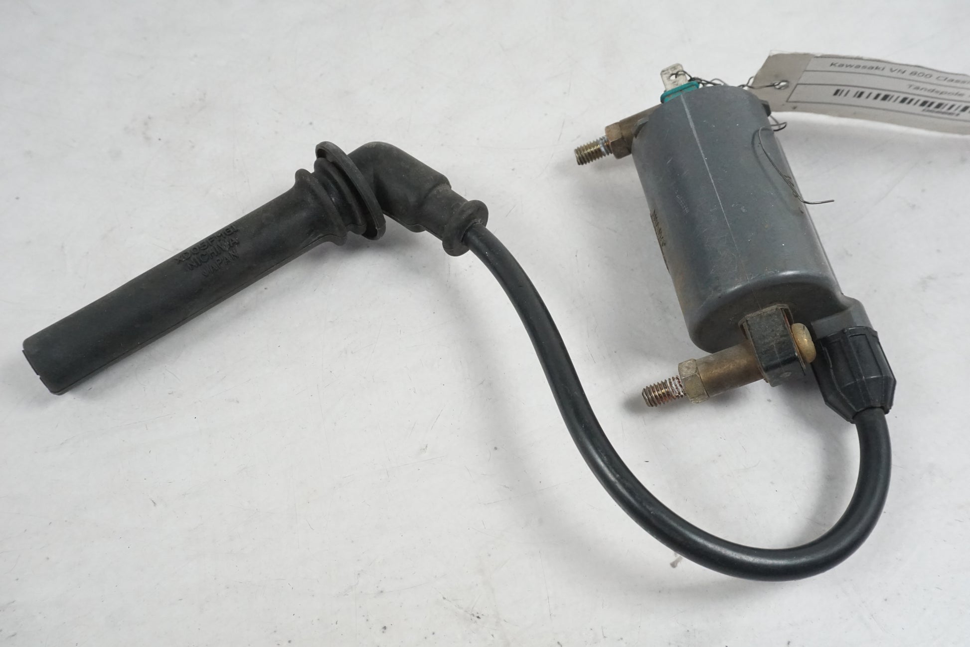 Framsidan på Tändspole från en Kawasaki VN 800 -1999 motorcykel.