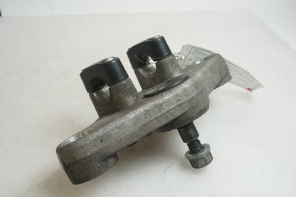 Baksidan på Gaffelkrona från en BMW K 1200 LT -2004 motorcykel.