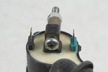 Höger sida på Tändspole från en Kawasaki VN 900 -2008 motorcykel.