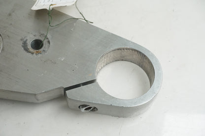 Vänster sida på Gaffelkrona från en Kawasaki VN 1500 Mean Streak -2003 motorcykel.