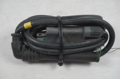 Framsidan på Tändspole från en Kawasaki ZX-7R -1996 motorcykel.