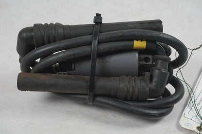 Baksidan på Tändspole från en Kawasaki ZX-7R -1996 motorcykel.