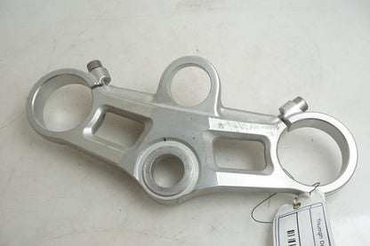 Framsidan på Gaffelkrona från en Triumph Daytona 675 -2009 motorcykel.