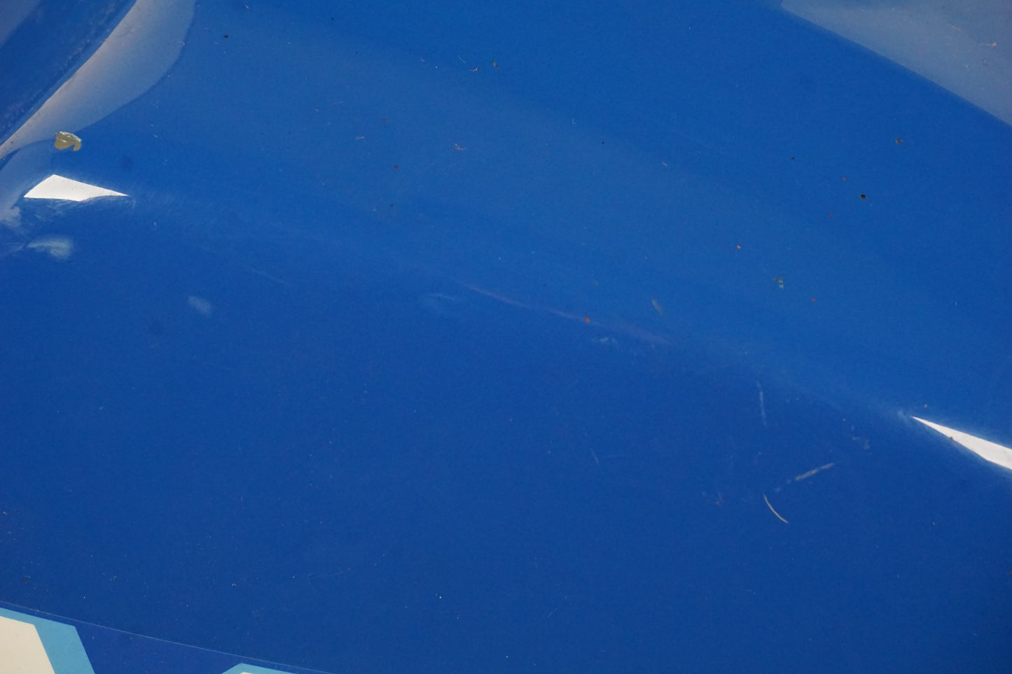 Vänster sida på Bensintank från en Yamaha XT 600 -1989 motorcykel.