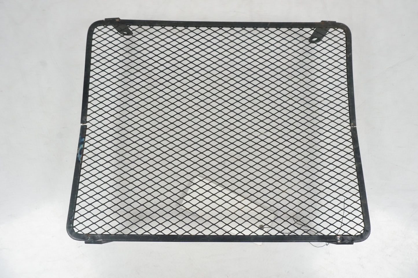 Framsidan på Vattenkylgaller från en Kawasaki VN 1500 Classic Tourer -2003 motorcykel.