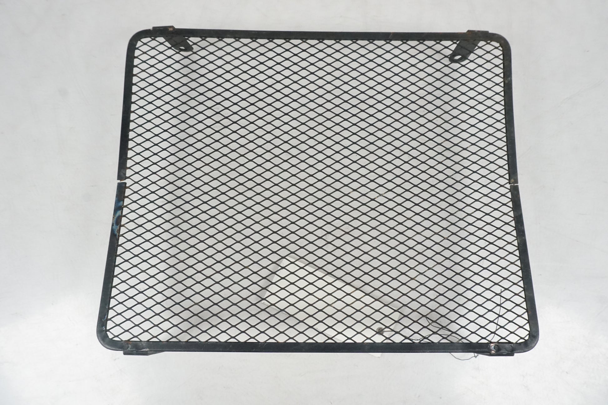 Framsidan på Vattenkylgaller från en Kawasaki VN 1500 Classic Tourer -2003 motorcykel.