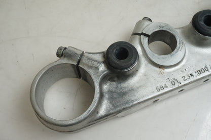 Baksidan på Gaffelkrona från en KTM 625 SMC -2006 motorcykel.