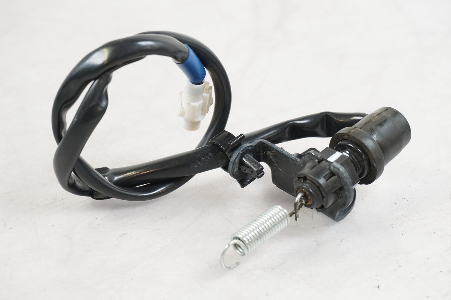 Contact de feu de frein