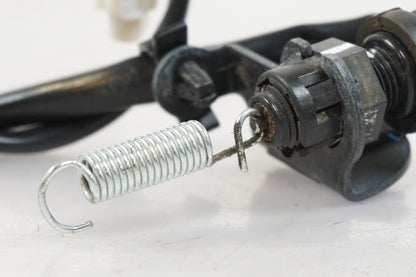 Contact de feu de frein