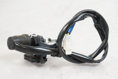 Contact de feu de frein