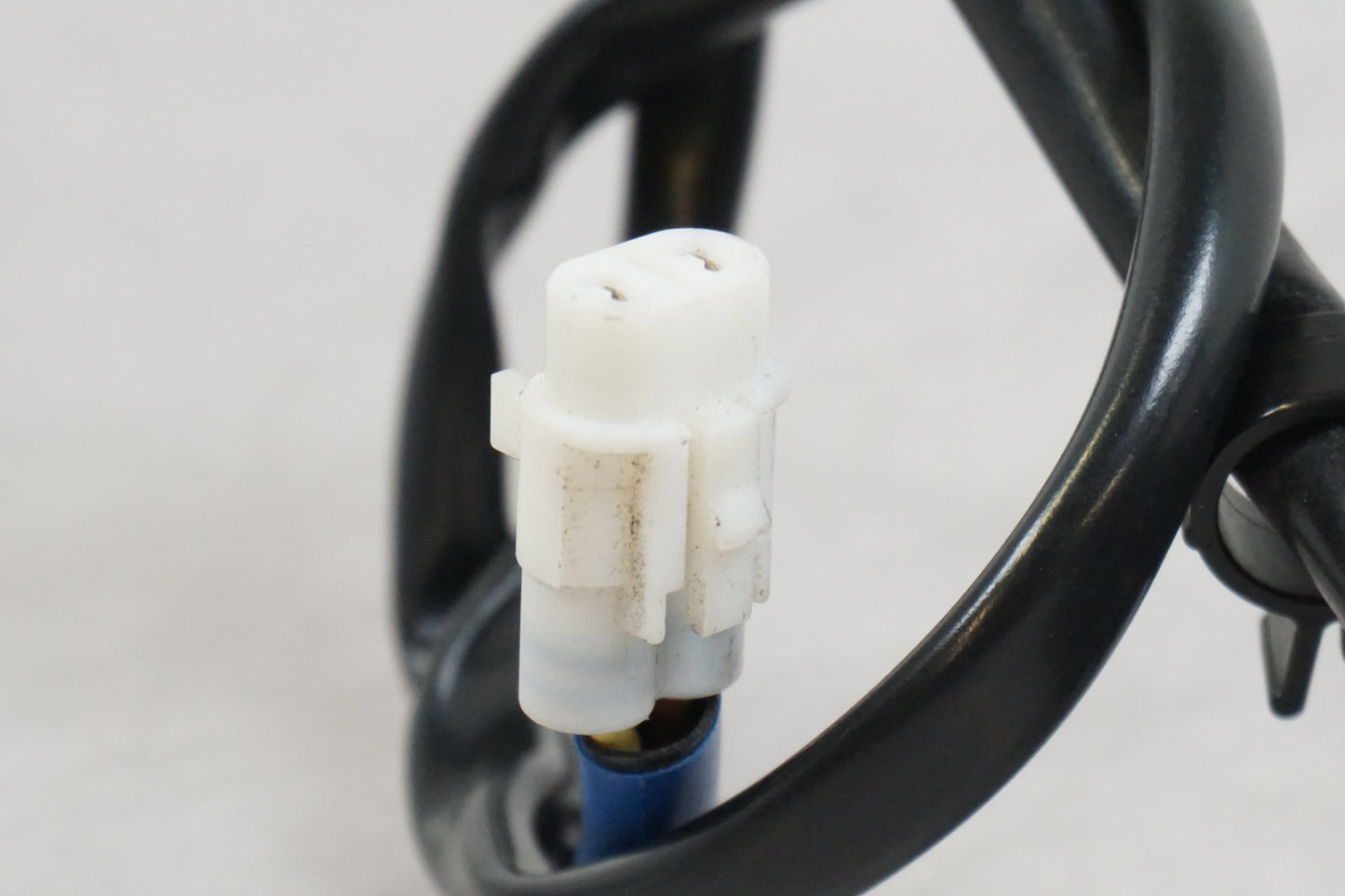 Contact de feu de frein