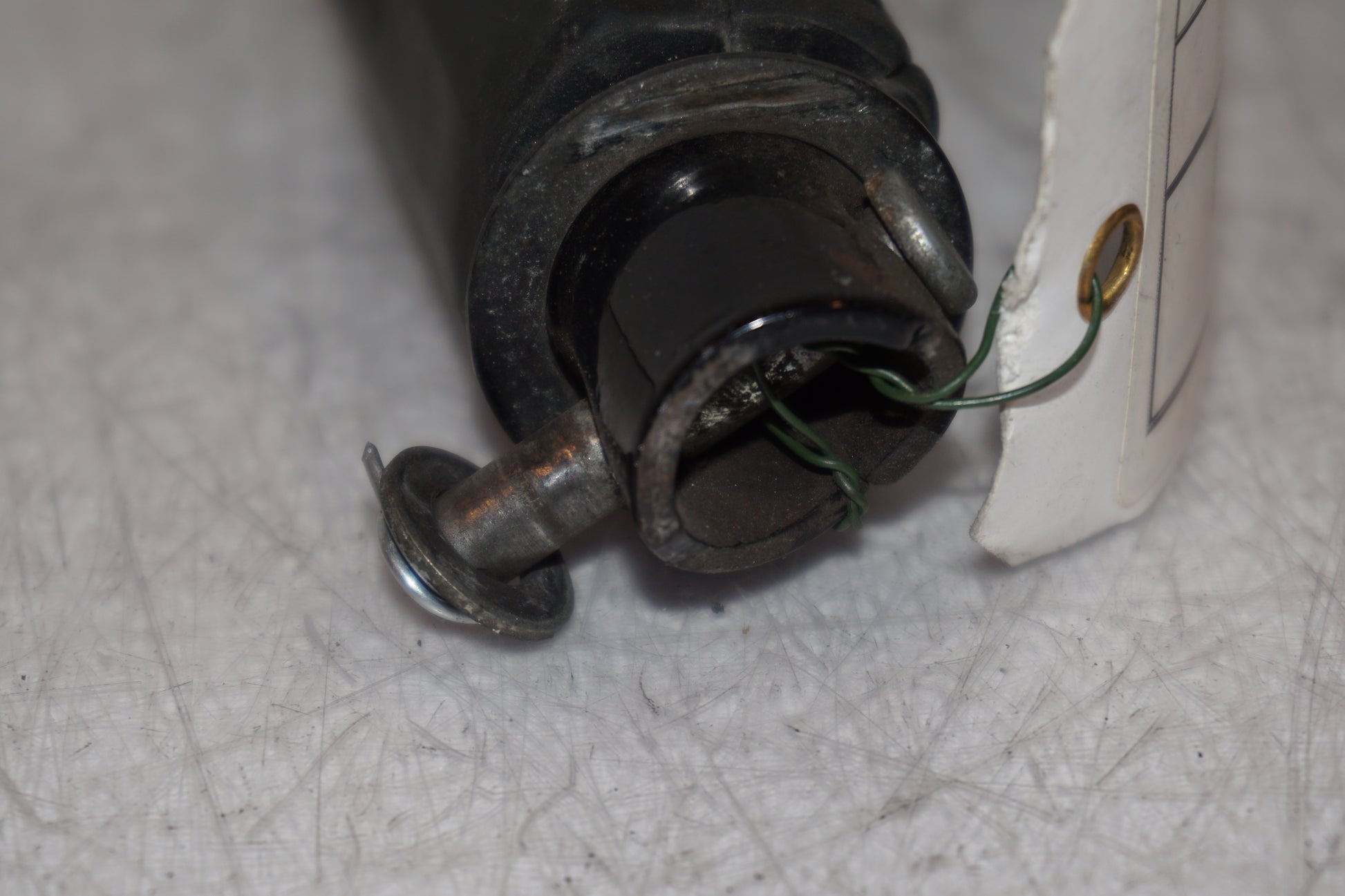 Vänster sida på Fotpinne från en Honda CB 750 SF -1999 motorcykel.