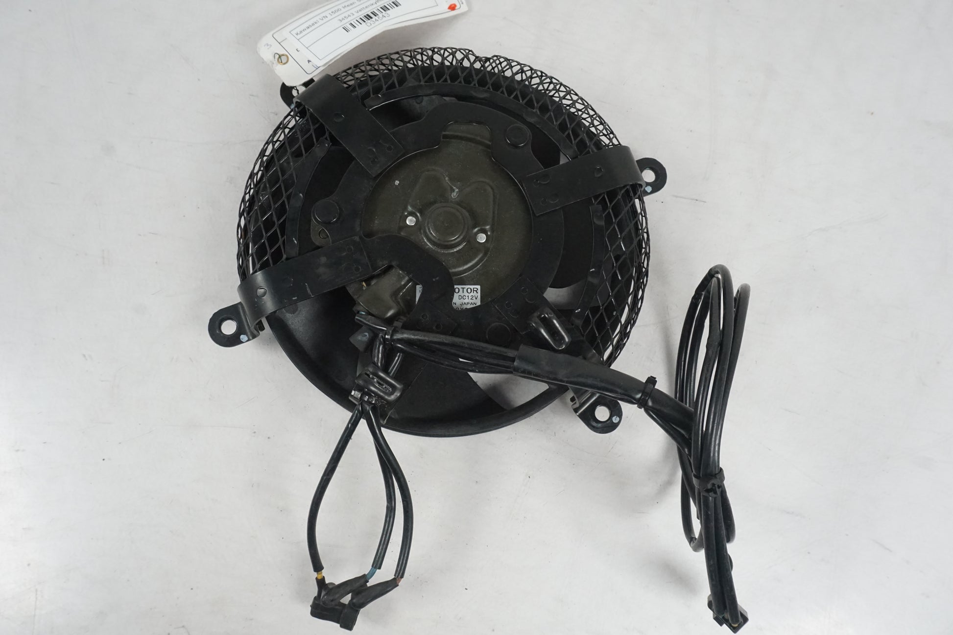 Höger sida på Vattenkylfläkt från en Kawasaki VN 1500 Mean Streak -2003 motorcykel.