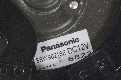 Snett uppifrån på Vattenkylfläkt från en Kawasaki VN 1600 -2006 motorcykel.