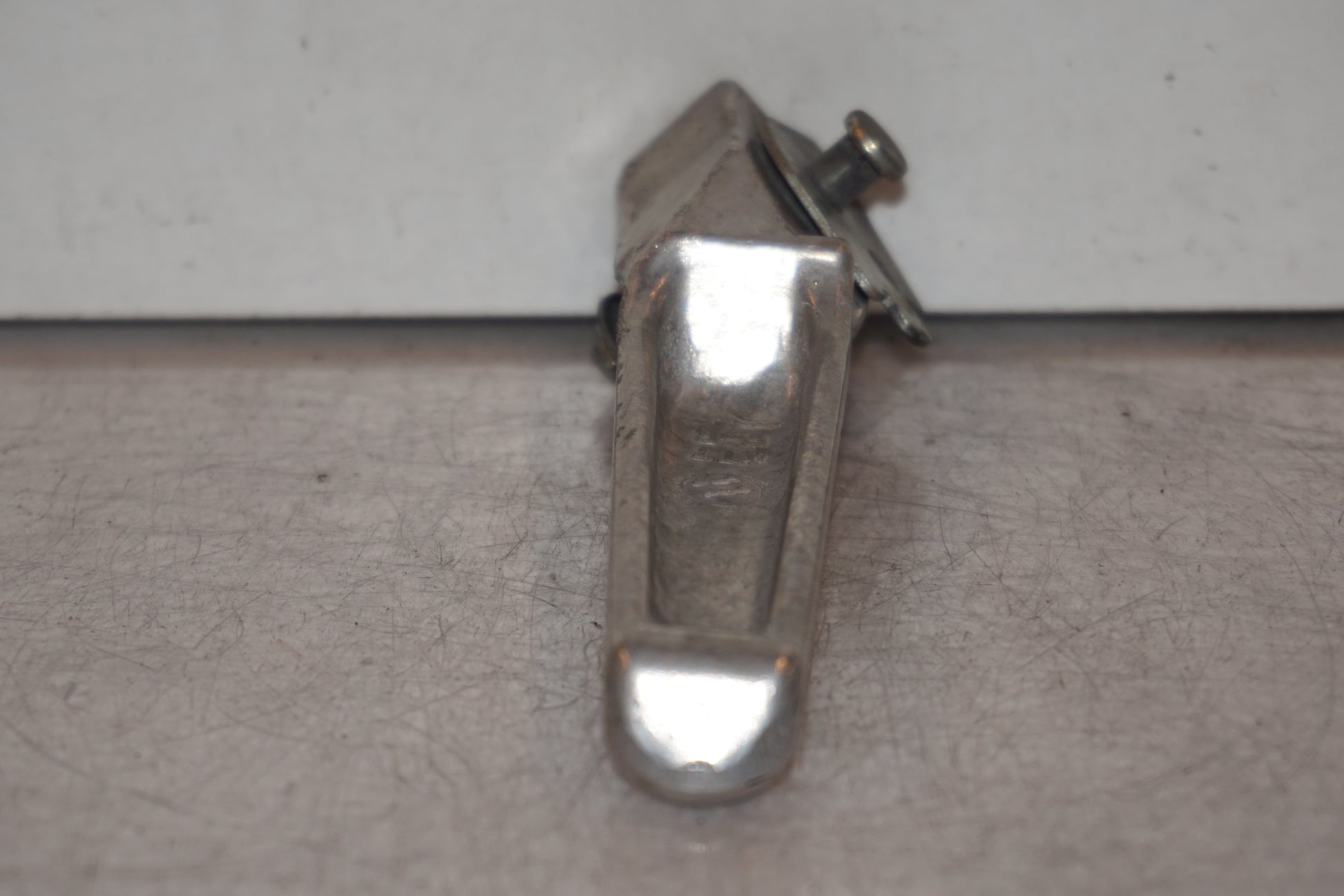 Höger sida på Fotpinne från en Honda CBR 1100 XX -2001 motorcykel.