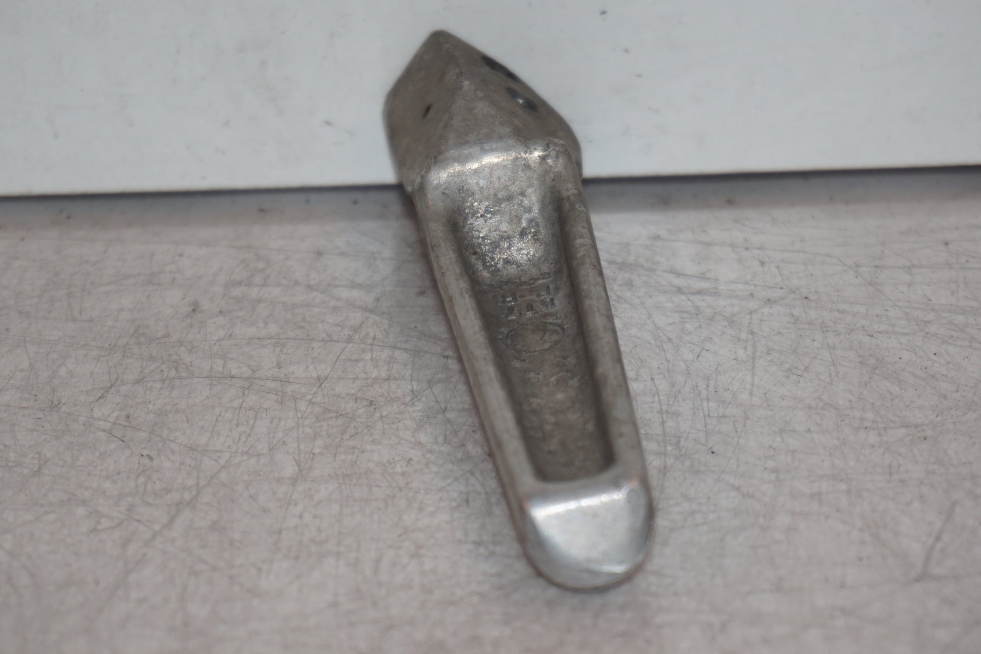 Höger sida på Fotpinne från en Honda CBR 1100 XX -1998 motorcykel.