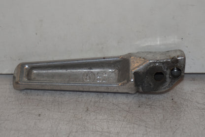 Baksidan på Fotpinne från en Honda CB 1300 F -2004 motorcykel.