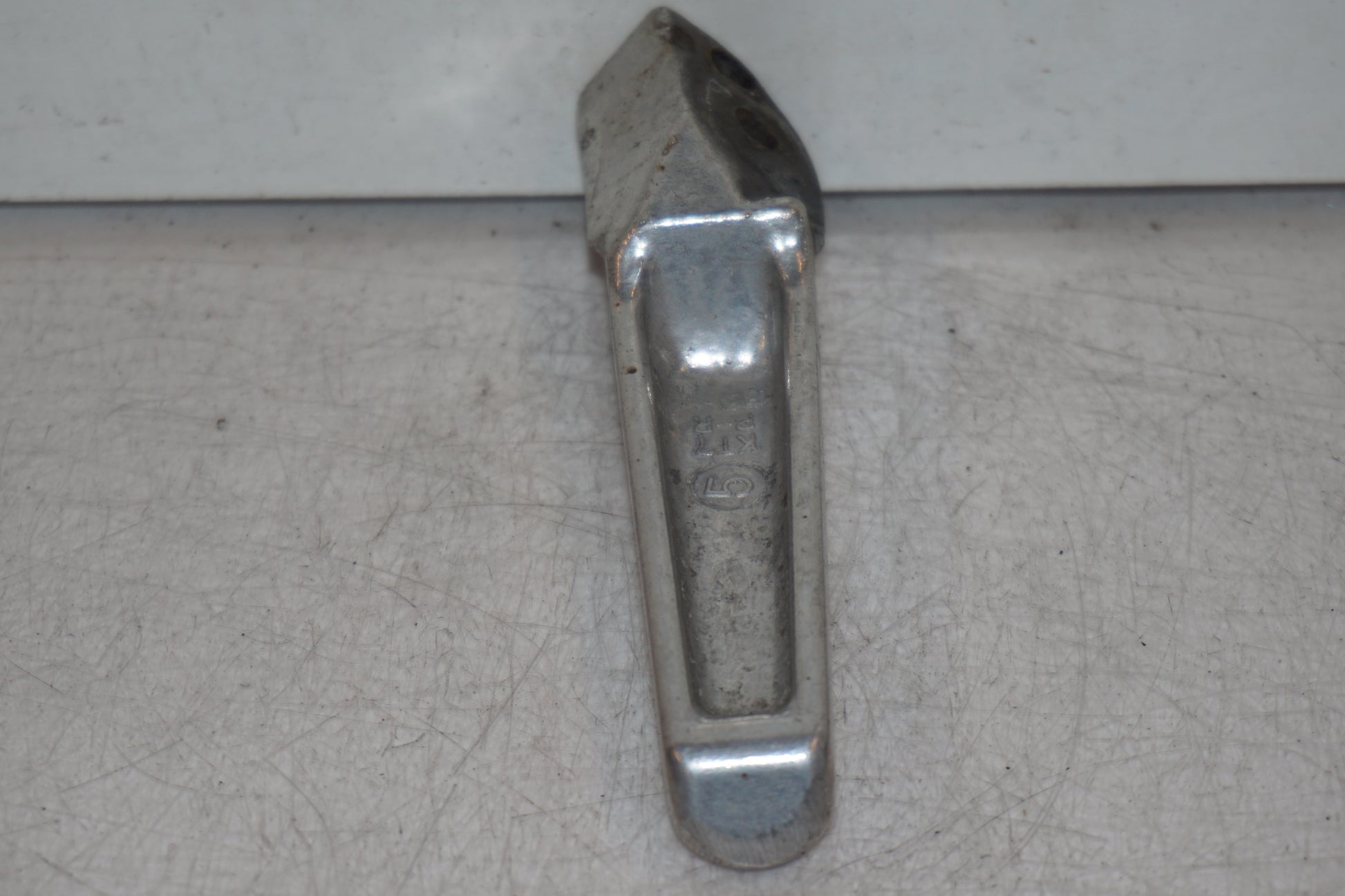 Höger sida på Fotpinne från en Honda CB 1300 F -2004 motorcykel.