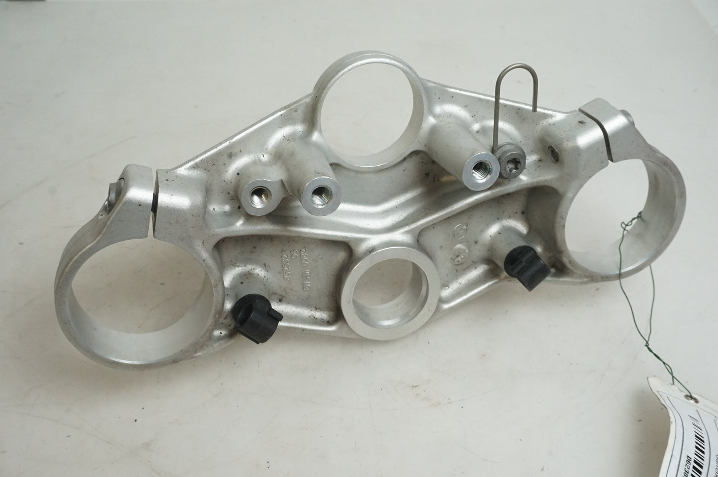 Höger sida på Gaffelkrona från en BMW R 1200 RS -2015 motorcykel.