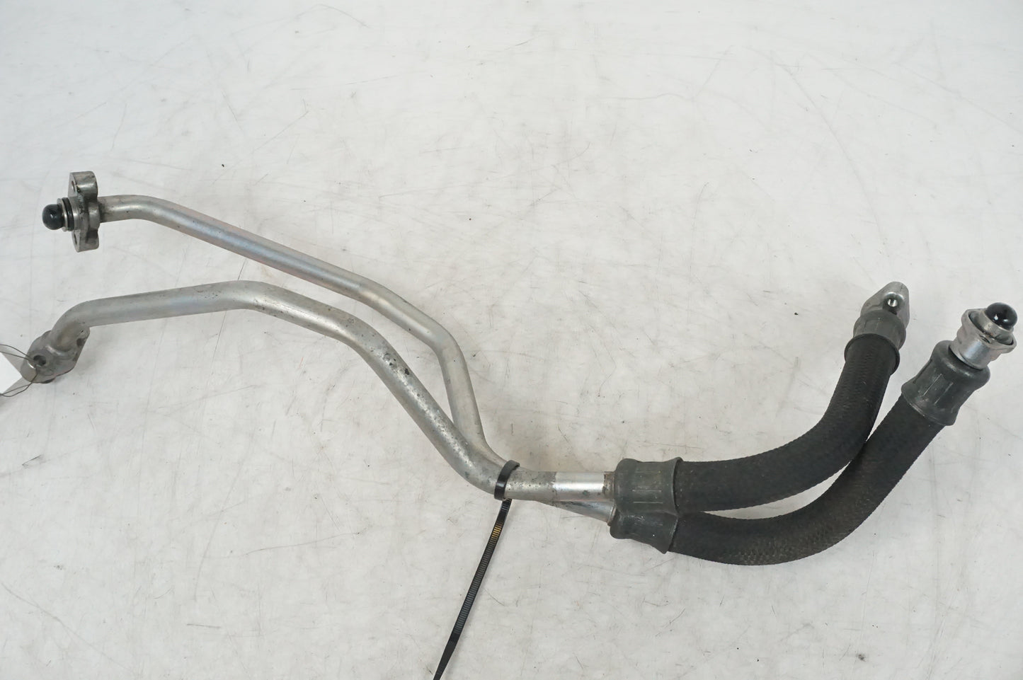 Tuyau de refroidissement d'huile