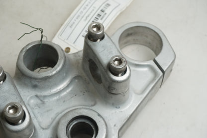 Höger sida på Gaffelkrona från en BMW F 650 CS -2002 motorcykel.